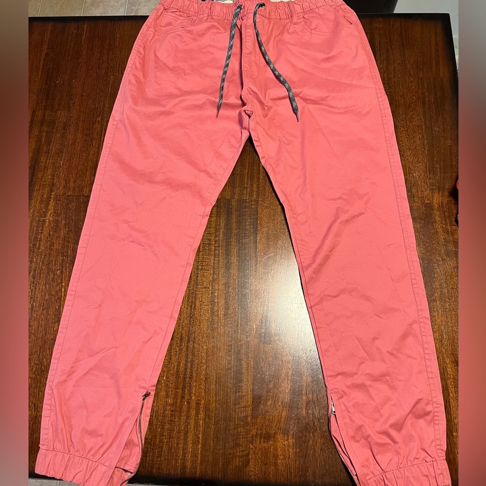 FREE PLANET STRETCH JOGGER | NANTUCKET RED | XL